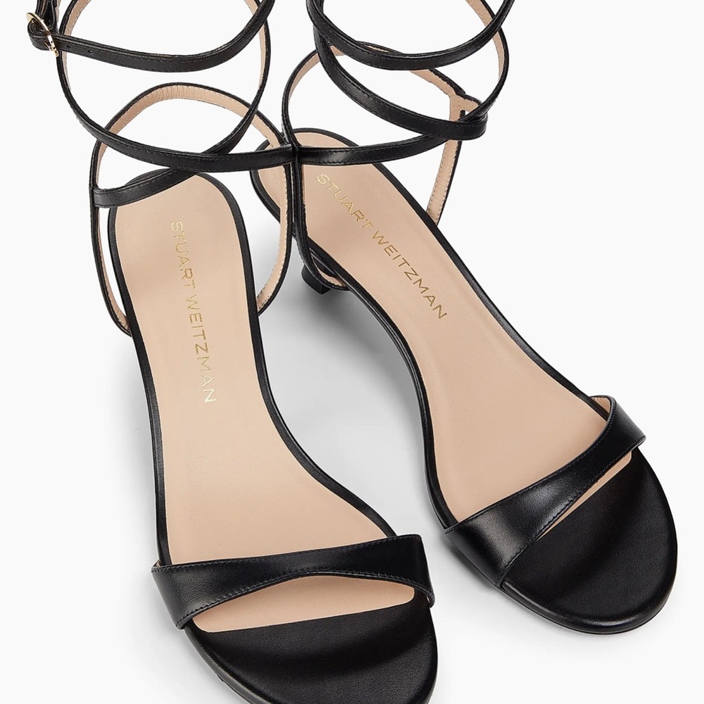Stuart Weitzman

Nudist Wrap 50MM Leather Sandals size 7 - Picture 2 of 12